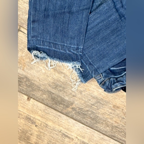 Jeans​ - Picture 7 of 11